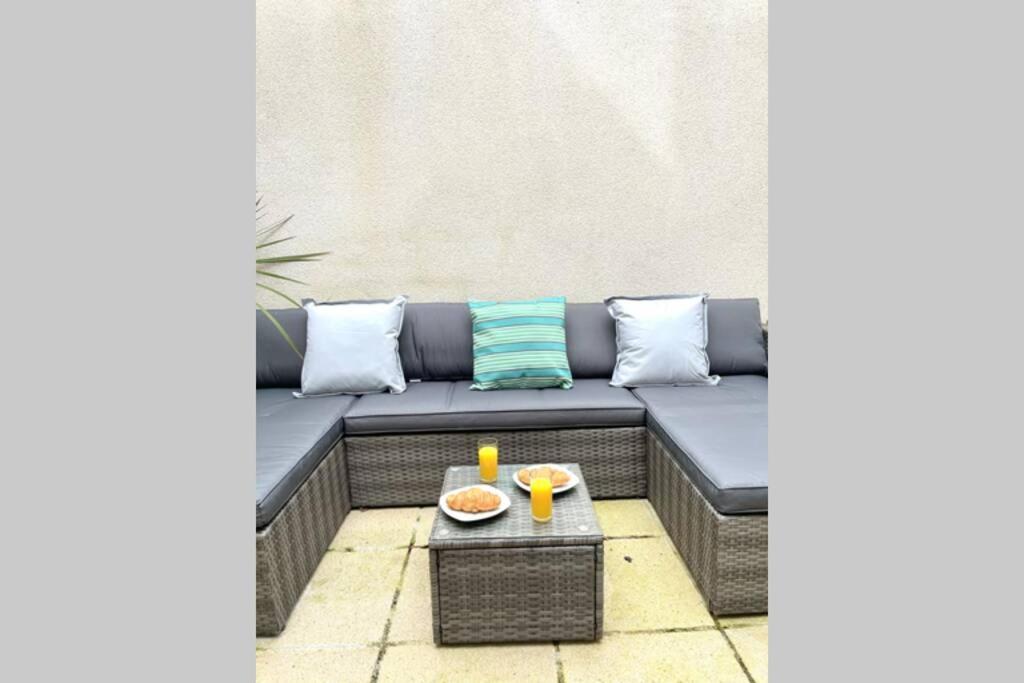 Luna Beach - Luxury Carbis Bay Apartment + Parking ภายนอก รูปภาพ